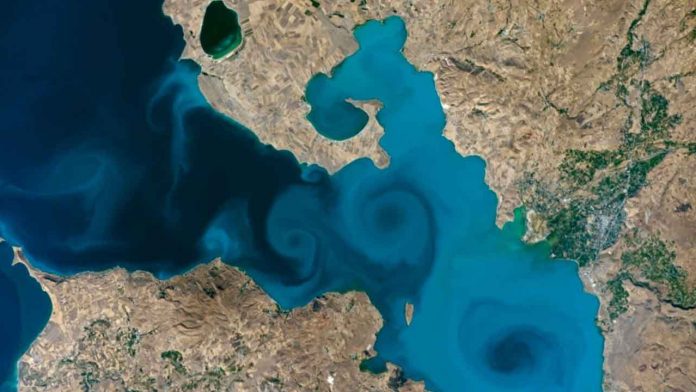 NASA Van Gölü Fotoğrafı