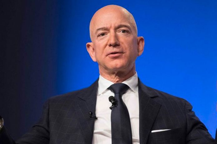 Dünyanın En Zenginlerinden Jeff Bezos Uzaya Gidiyor